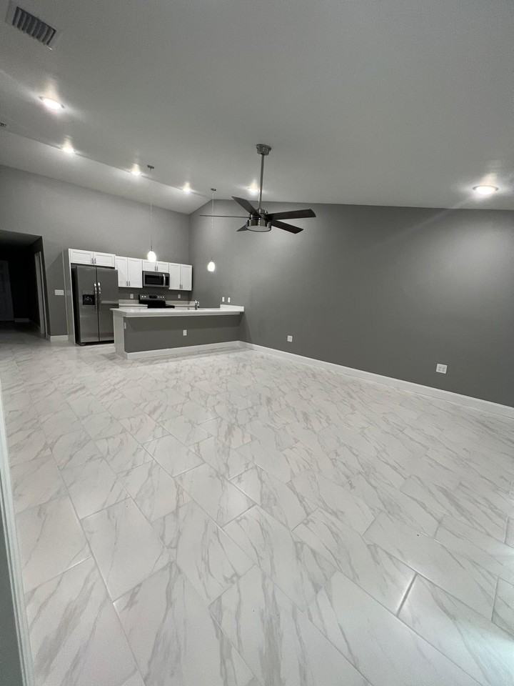 1072 Jaguar Blvd #A - Photo 6 of 14