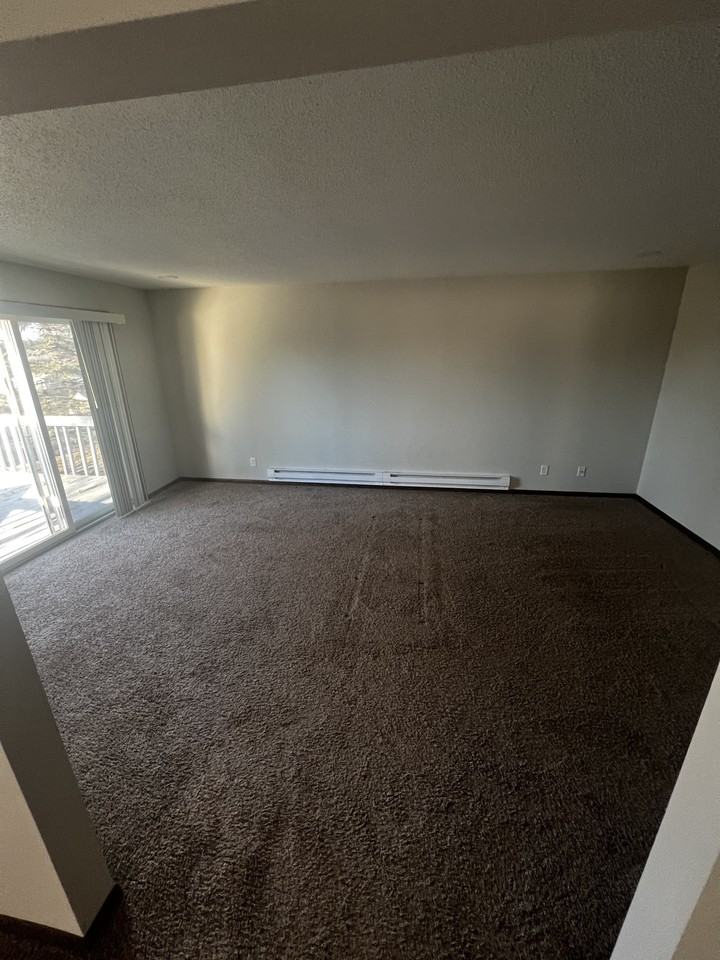 1270 Lokhorst St #1 - Photo 2 of 9