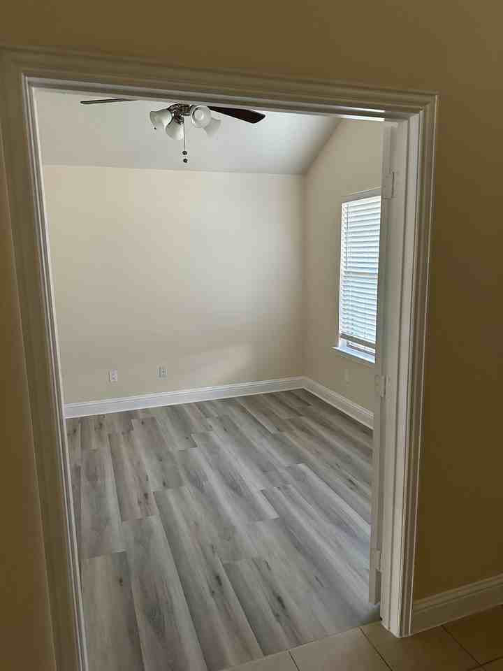 333 Highmeadow Dr #NA - Photo 7 of 9