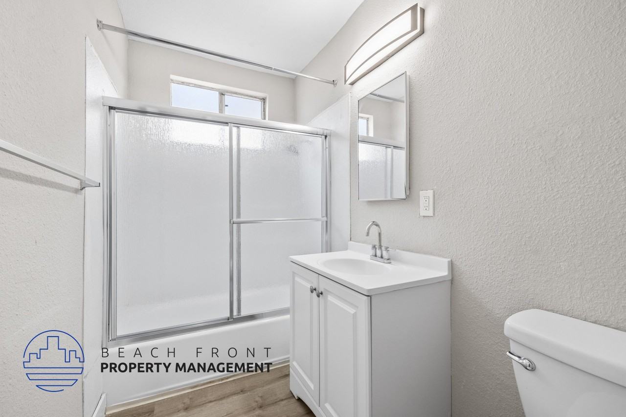 326 E. Pearson Ave. - Photo 3 of 16