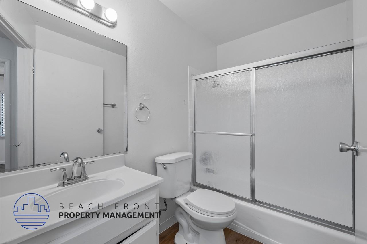 2763 San Marino St. - Photo 5 of 16