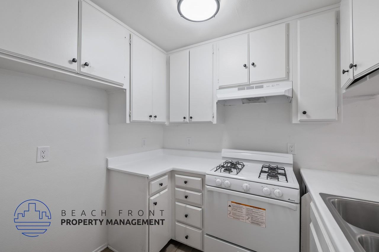 2763 San Marino St. - Photo 7 of 16