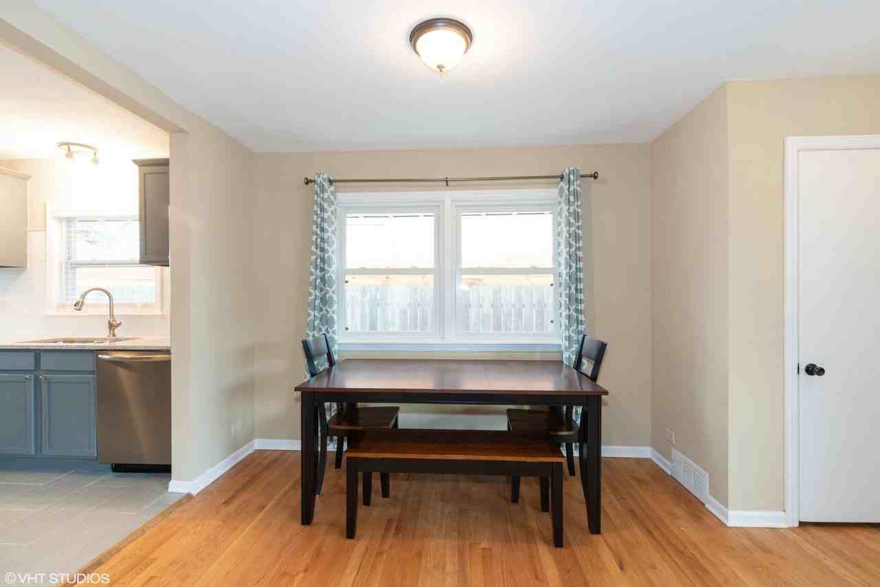 285 N Ridgeland Ave - Photo 4 of 17