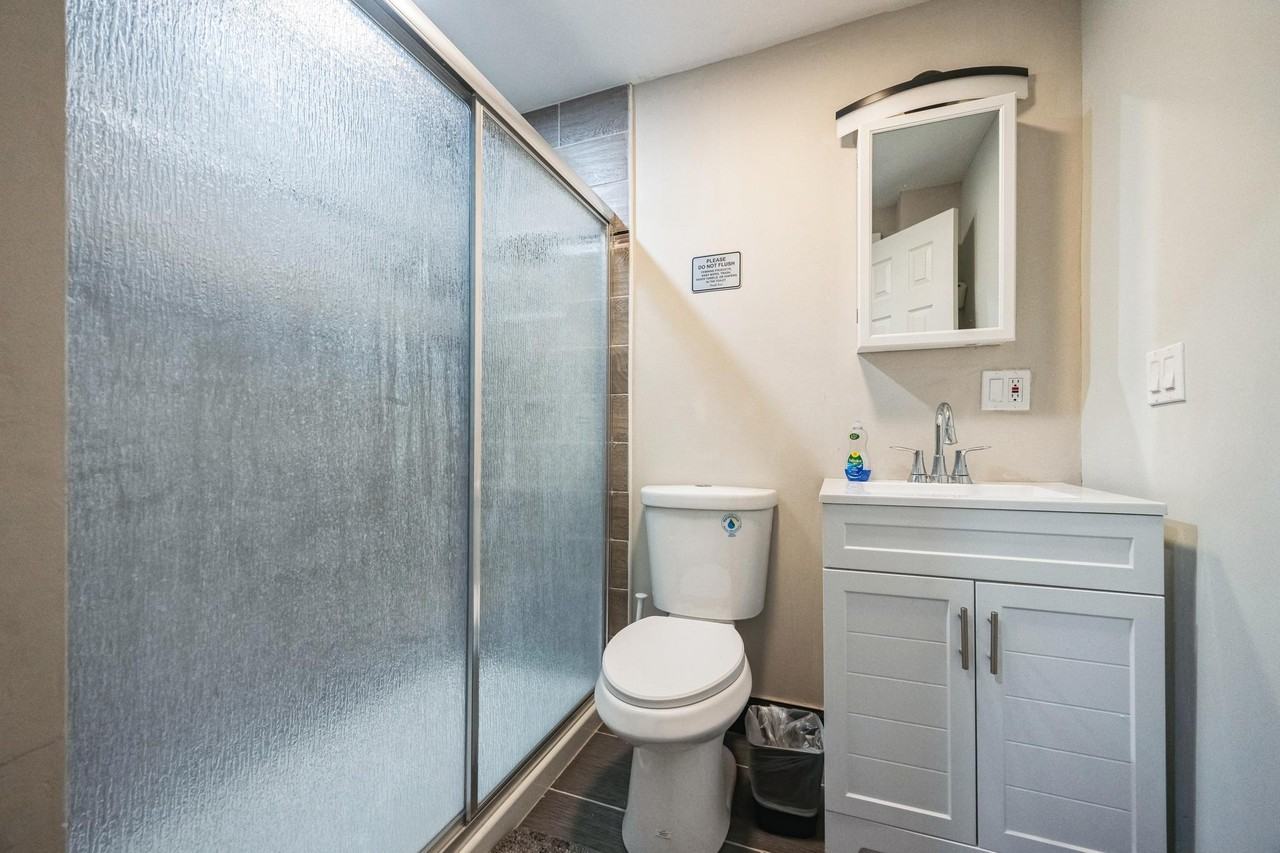 Aspen St - Photo 3 of 27