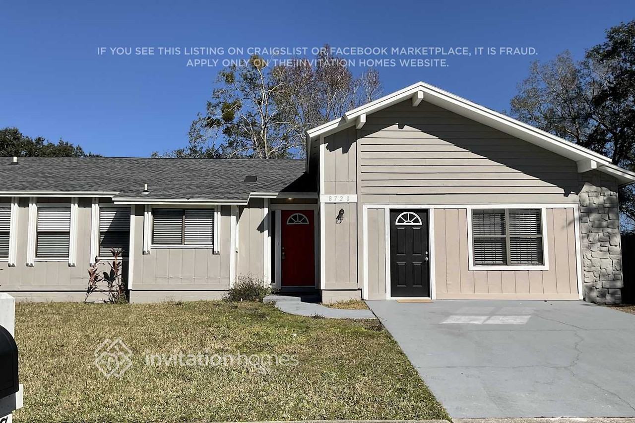 8720 Bishopswood Dr - Photo 2 of 26