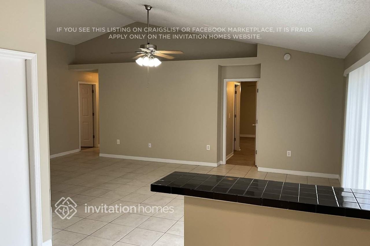 3405 5th Dr W - Photo 3 of 14