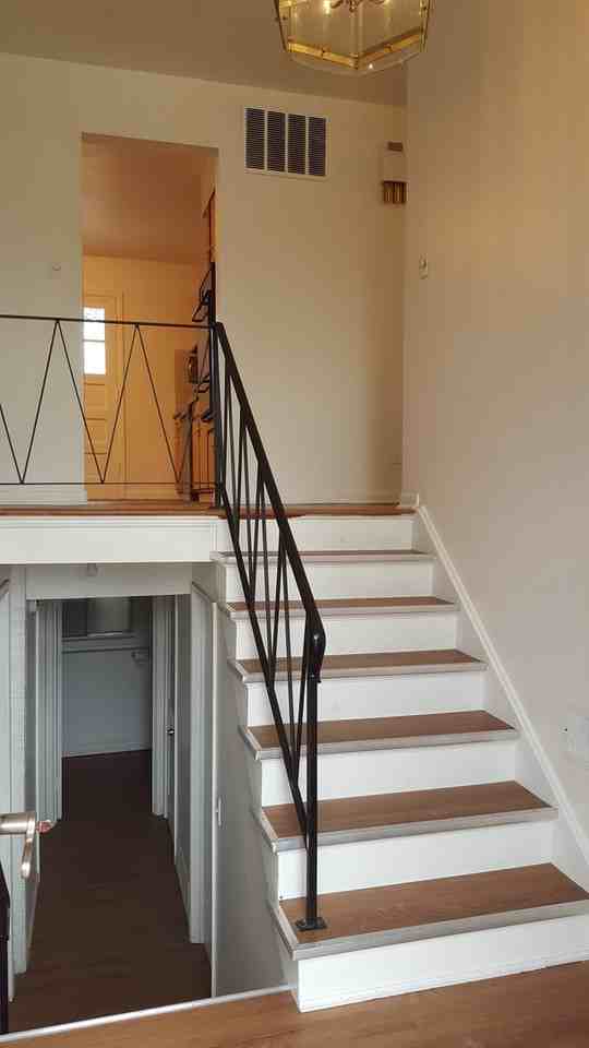 6610 Macarthur Dr - Photo 3 of 30