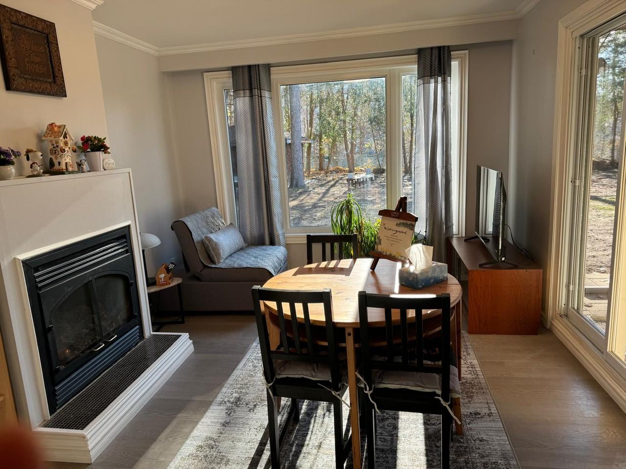 Mossbank Dr & Lawrence Ave E - Photo 4 of 8