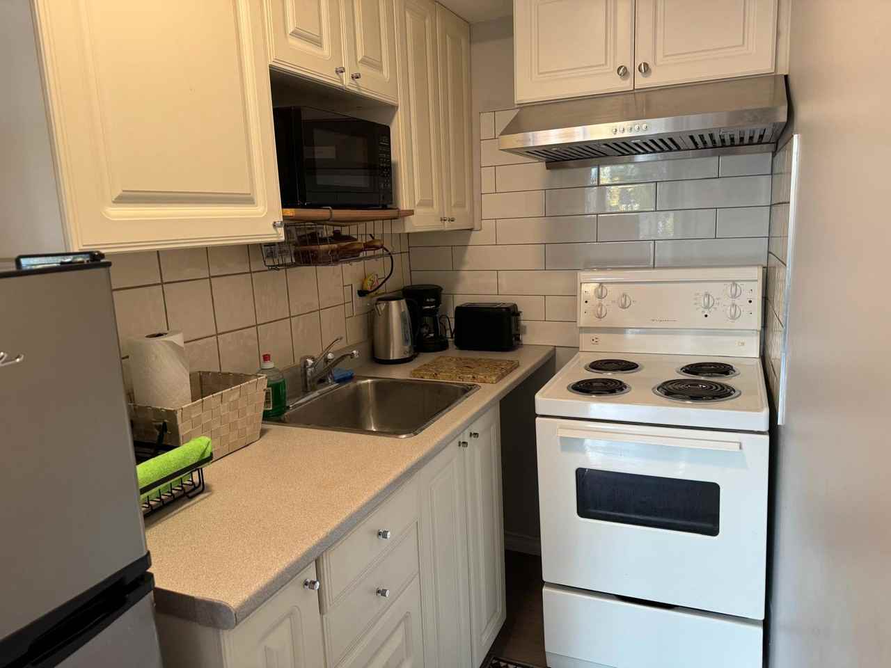 Mossbank Dr & Lawrence Ave E - Photo 6 of 8