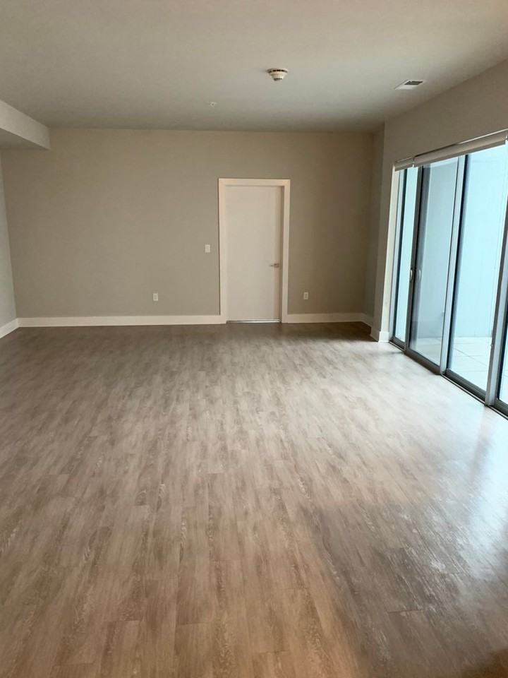 Mosaic on Oakland - Photo 5 of 50