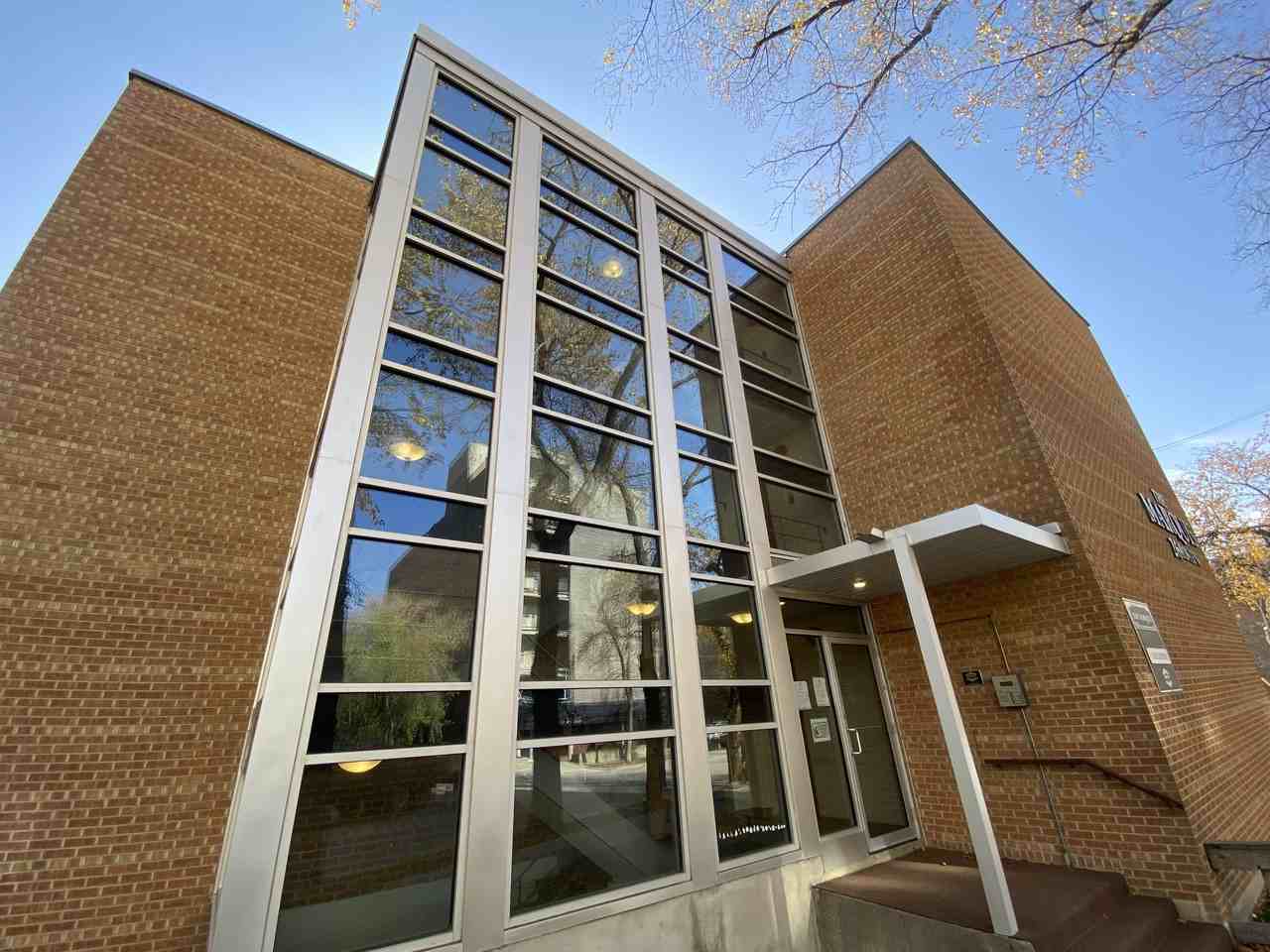 Marquis - Photo 6 of 24