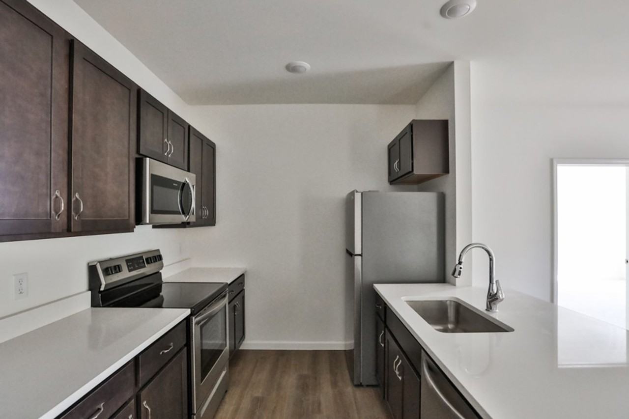 30 Pine Lane Apartments - Photo 5 of 23