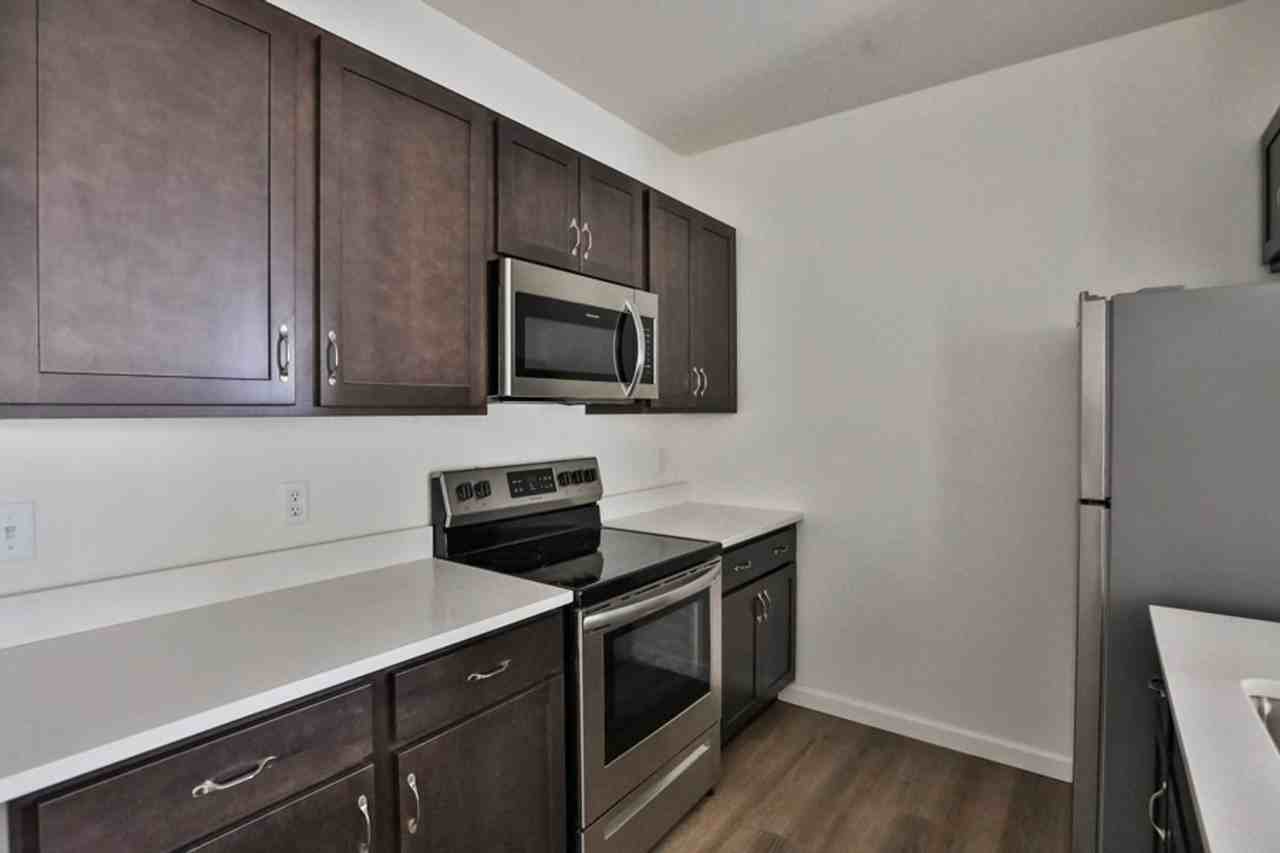 30 Pine Lane Apartments - Photo 7 of 23