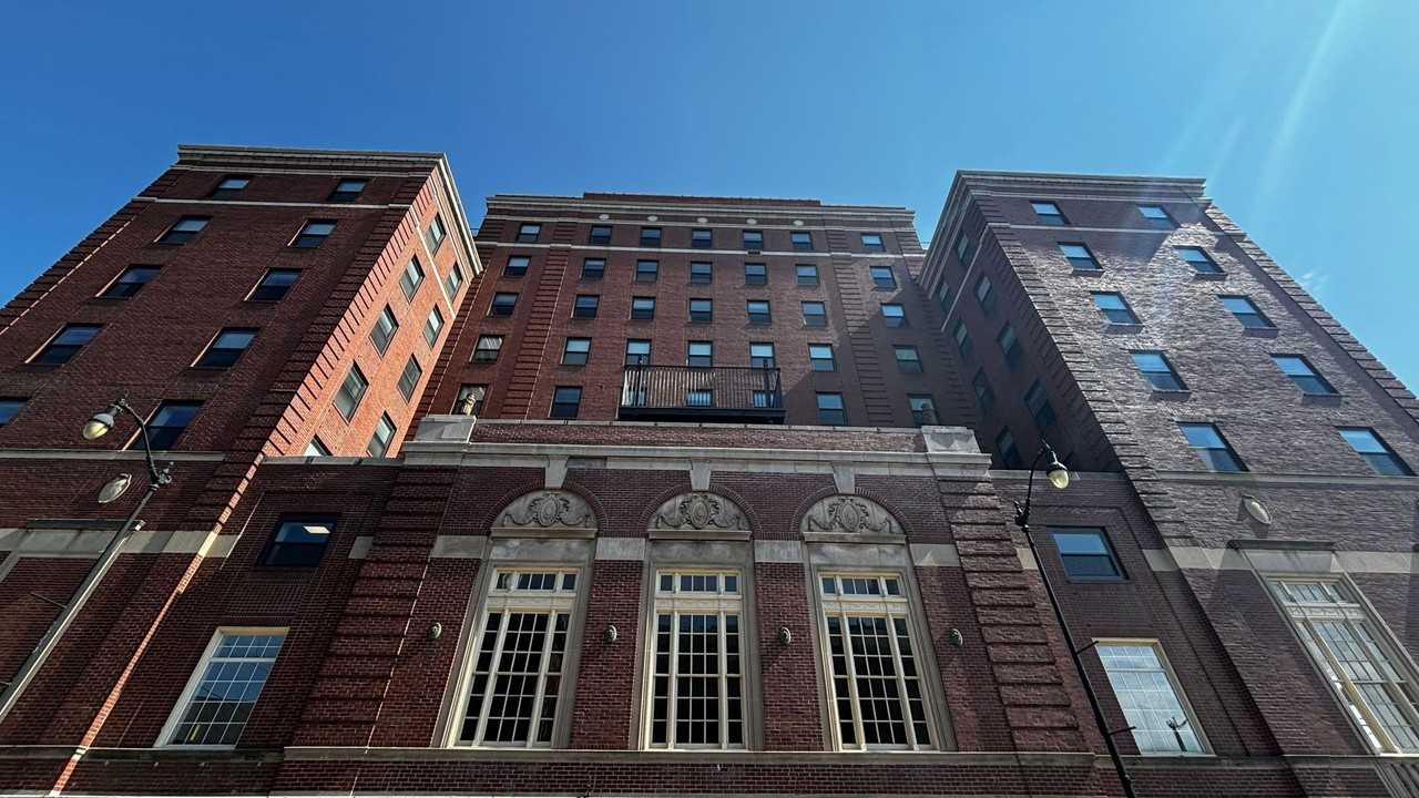145 W Broad St #610 - Photo 4 of 50