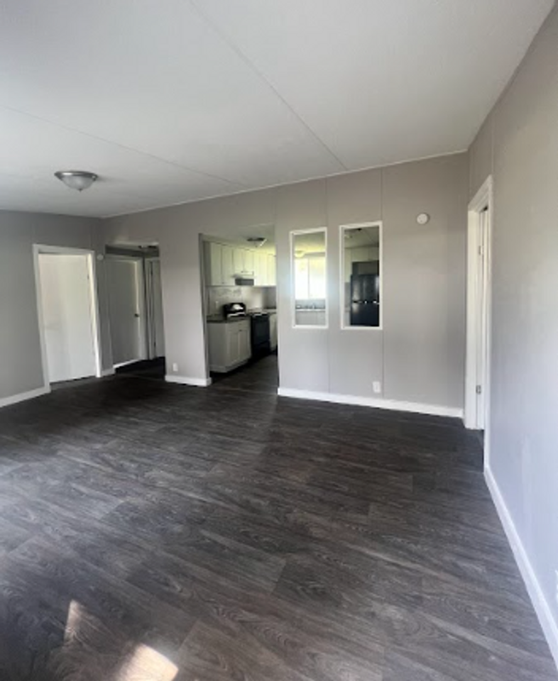 7017 Silver Lake Dr - Photo 3 of 5