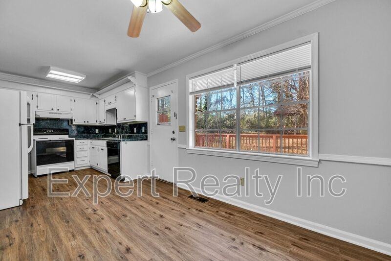 822 Linbard Ln - Photo 6 of 28