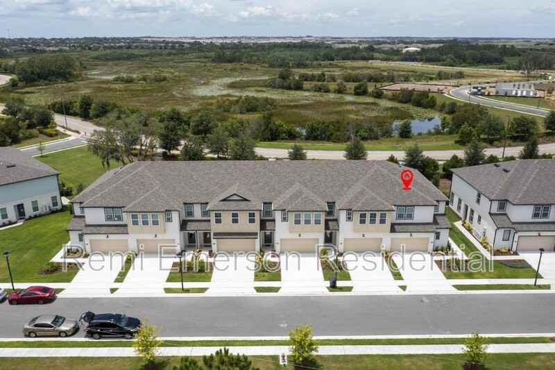 640 Benoi Dr - Photo 2 of 50