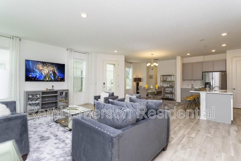 640 Benoi Dr - Photo 3 of 50