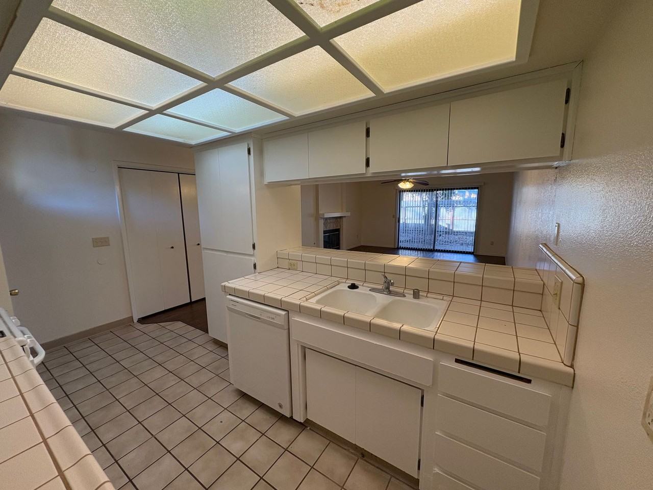 4731 W School Ave - Photo 5 of 29