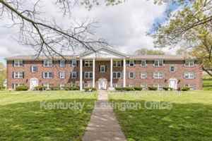 featured image of 429 Chestnut St #16