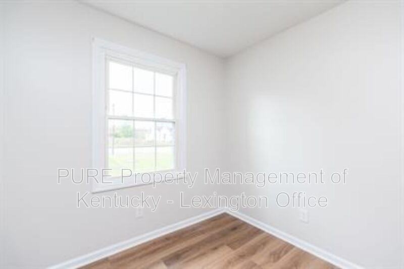 429 Chestnut St #16 - Photo 7 of 15