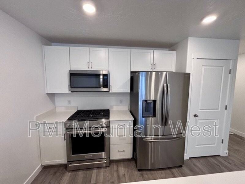 3898 S Bowie Dr - Photo 7 of 16