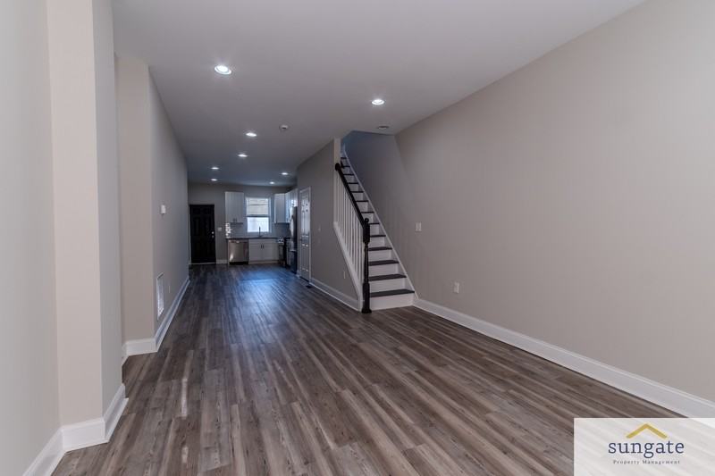 2340 W Fayette St - Photo 2 of 13