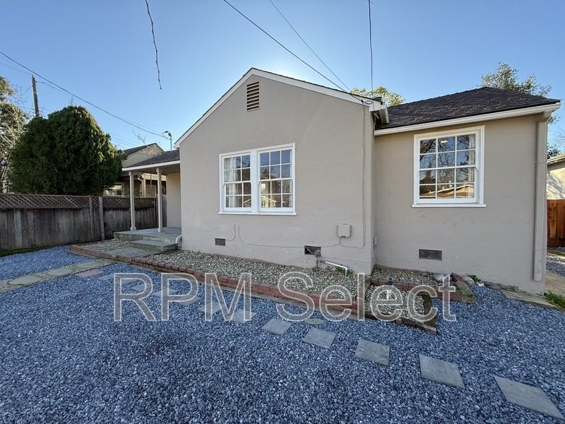 3432 10th Ave - Photo 3 of 25
