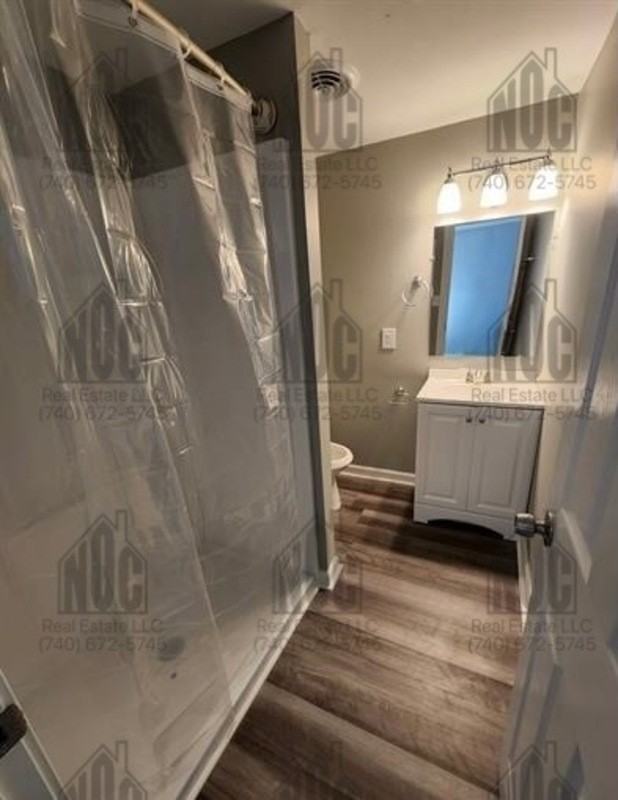 913 915 N Pierce Ave. - Photo 3 of 5