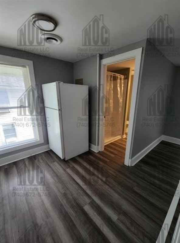 913 915 N Pierce Ave. - Photo 4 of 5