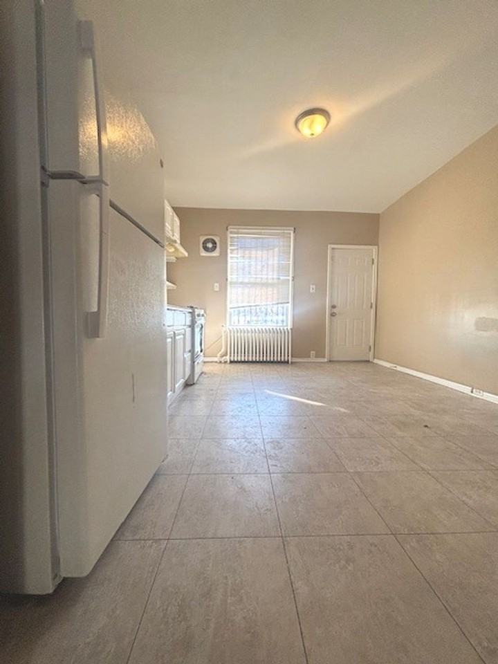 1729 Darley Ave - Photo 2 of 20