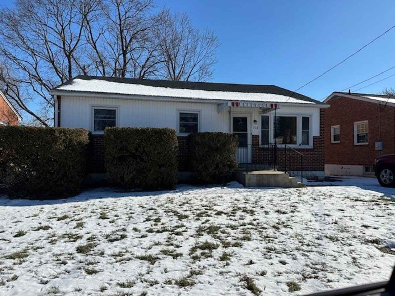 228 Fox Dr - Photo 2 of 12