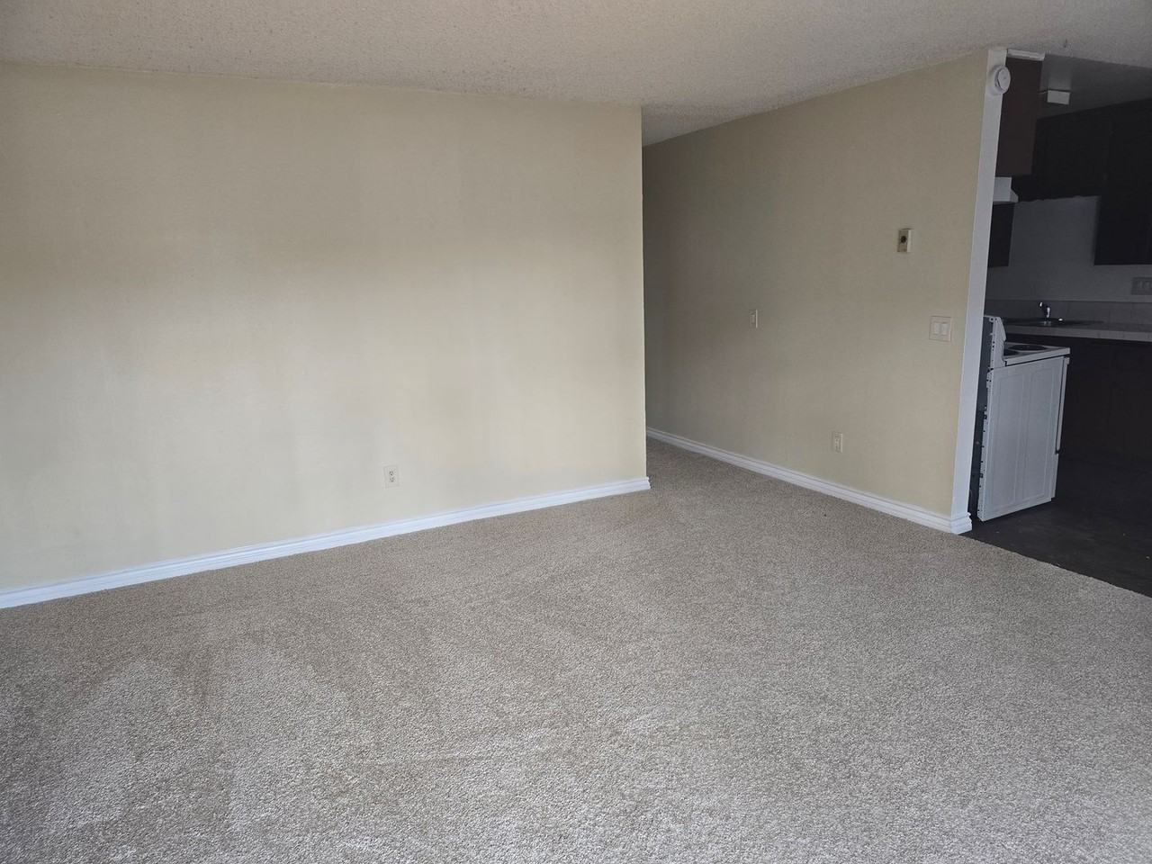 192Elkwood - 192 Elkwood Ave, Imperial Beach, CA 91932 - Apartment for ...