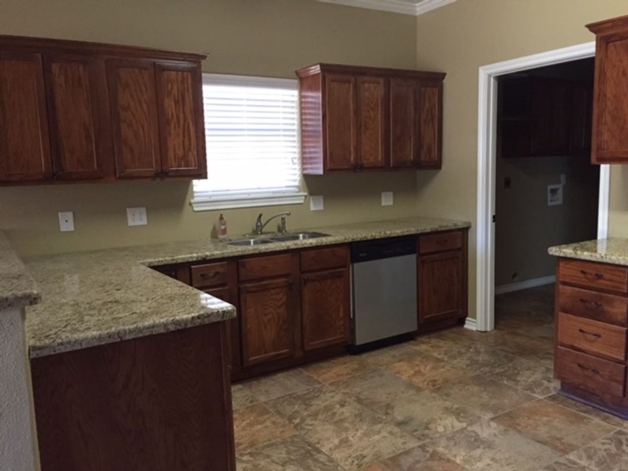 436 Tower Rd - Photo 3 of 7