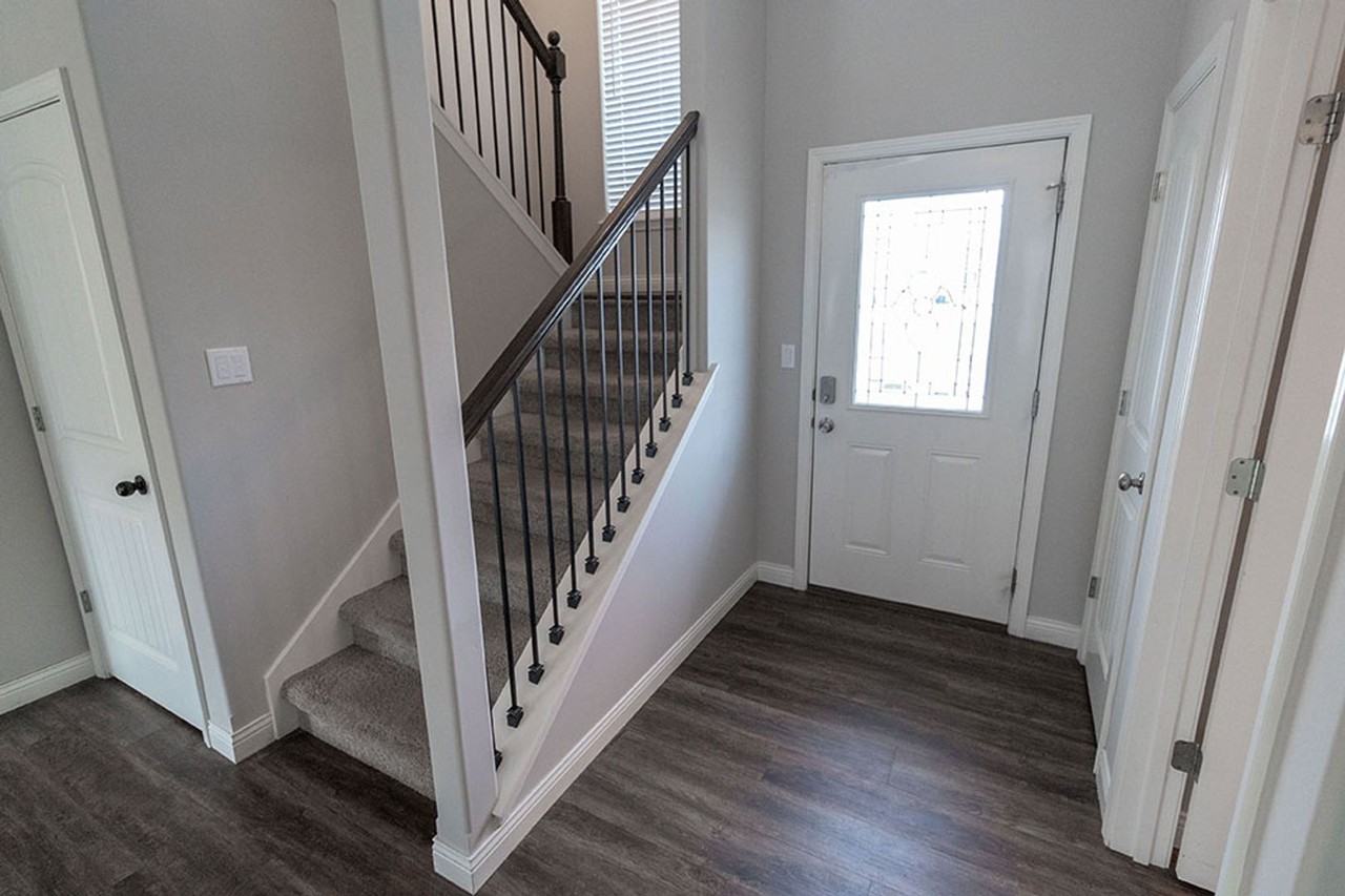 2808 Amberwood Ct - Photo 3 of 38