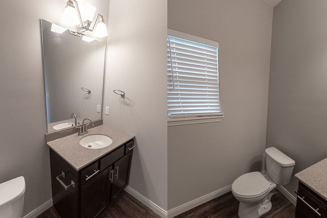 2808 Amberwood Ct - Photo 4 of 38