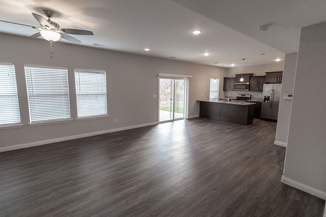 2808 Amberwood Ct - Photo 5 of 38