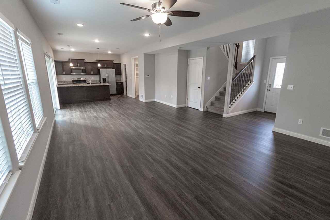 2808 Amberwood Ct - Photo 7 of 38