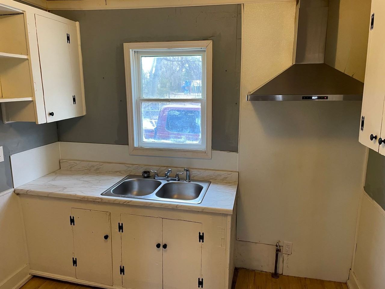 3849 Alexander Ave - Photo 6 of 12