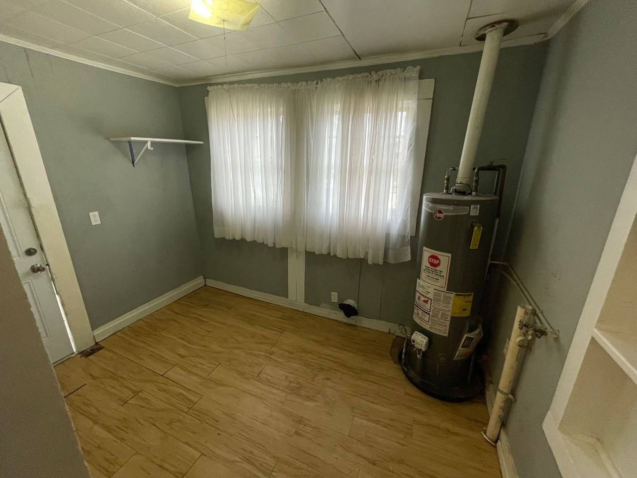 3849 Alexander Ave - Photo 7 of 12