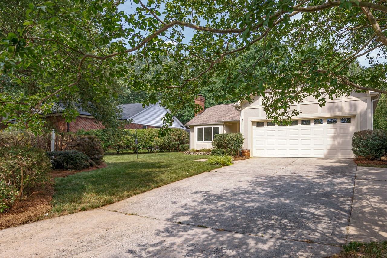 5124 Southwind Rd - Photo 2 of 34