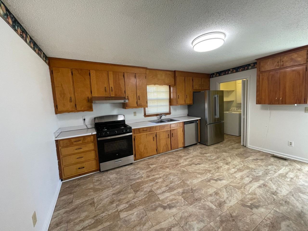 109 Jackson Rd - Photo 6 of 23