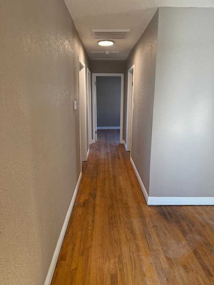 1535 East Talmage Street - Photo 4 of 13