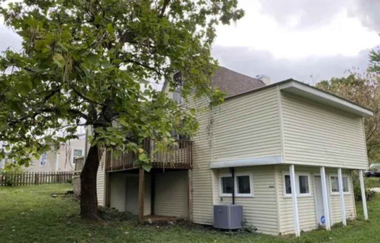 103 E Austin St - Photo 3 of 19