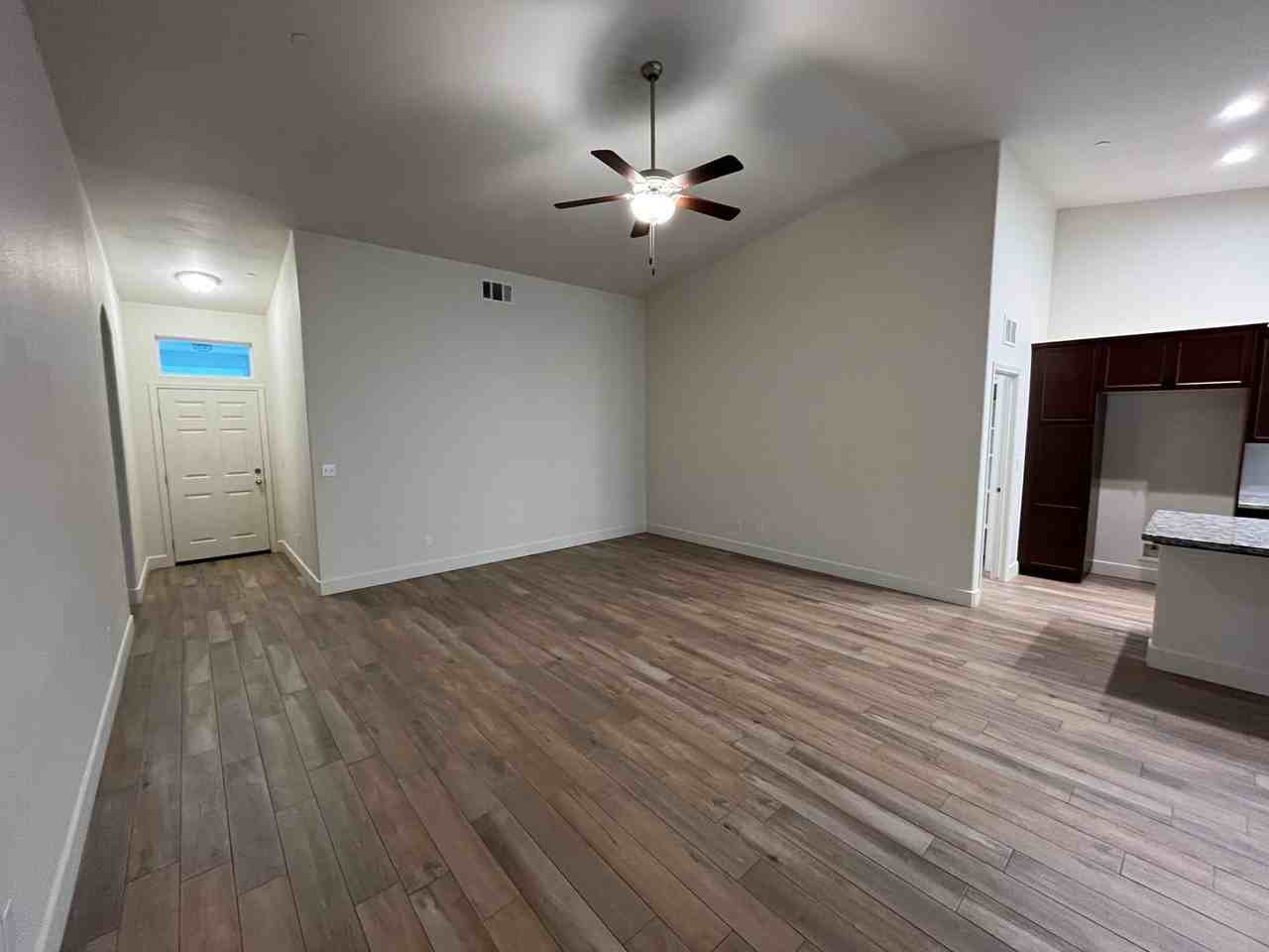 1945 W Date Ave - Photo 3 of 19