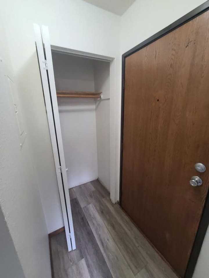 1105 7th Ave N - Photo 2 of 7