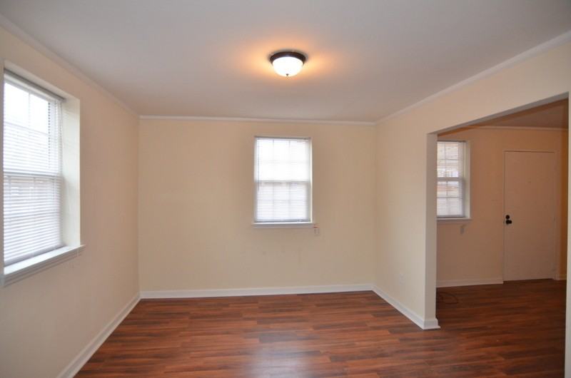 2111 Cadden Rd - Photo 6 of 21