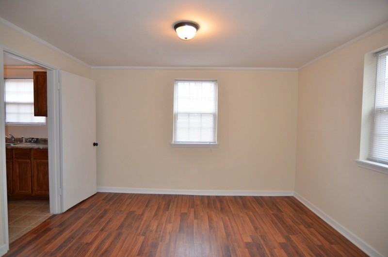 2111 Cadden Rd - Photo 7 of 21