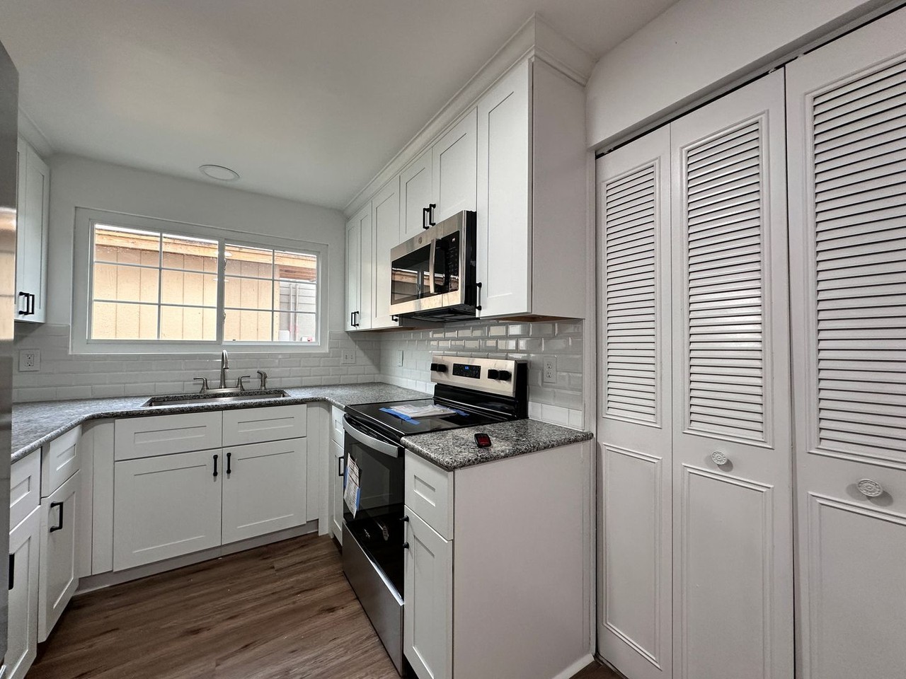 2538 Green Spring Dr - Photo 7 of 15