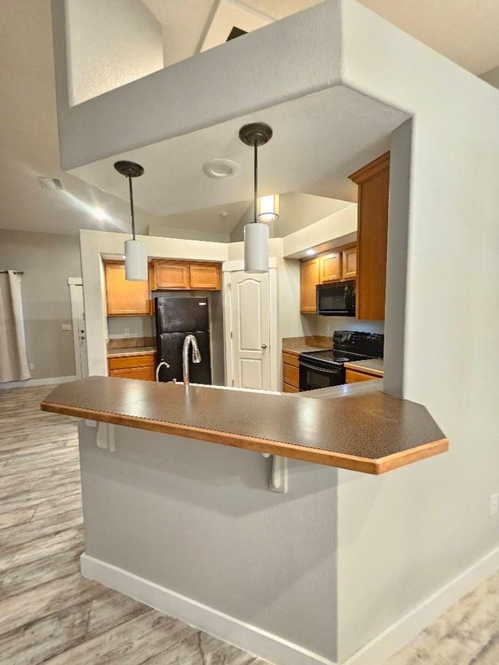 1635 W Havenwood Ave - Photo 5 of 9